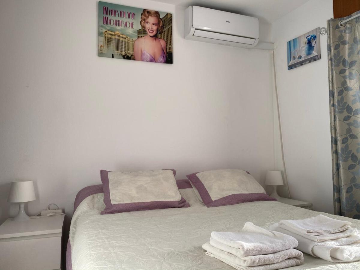 Centro Privada En Compartidos Quarto em Acomodações Particulares *
